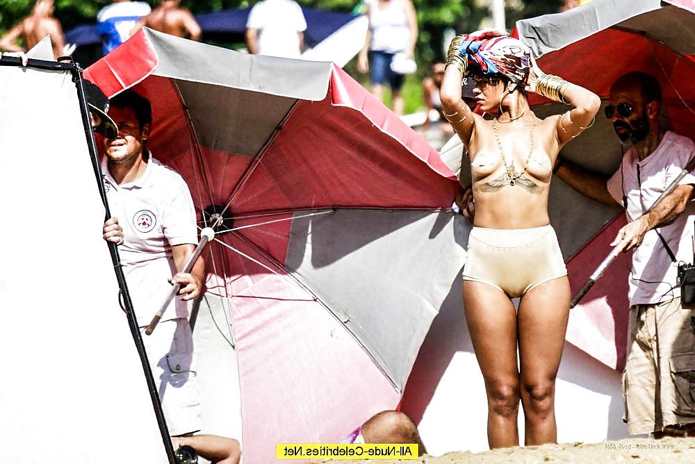 16P RIHANNA CAMELTOE - PRACTICALLY COMPLETE NAKED