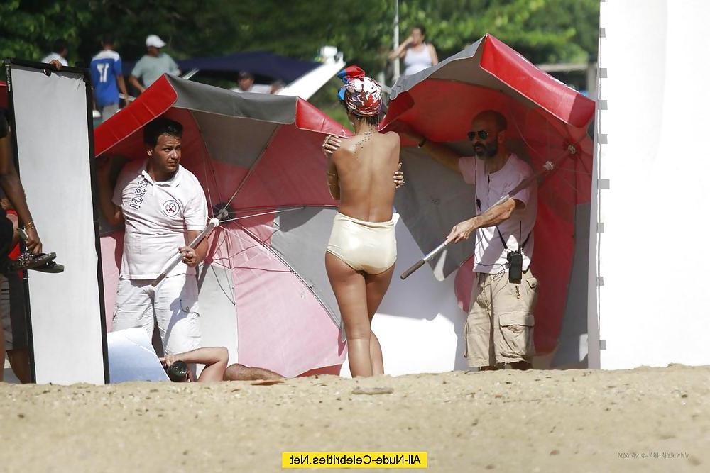16P RIHANNA CAMELTOE - PRACTICALLY COMPLETE NAKED