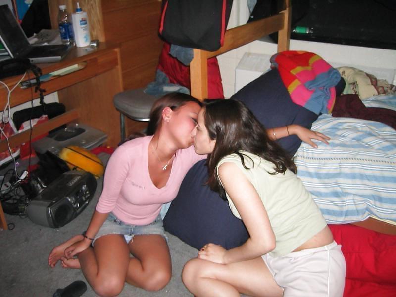 20P Party Girls RO7