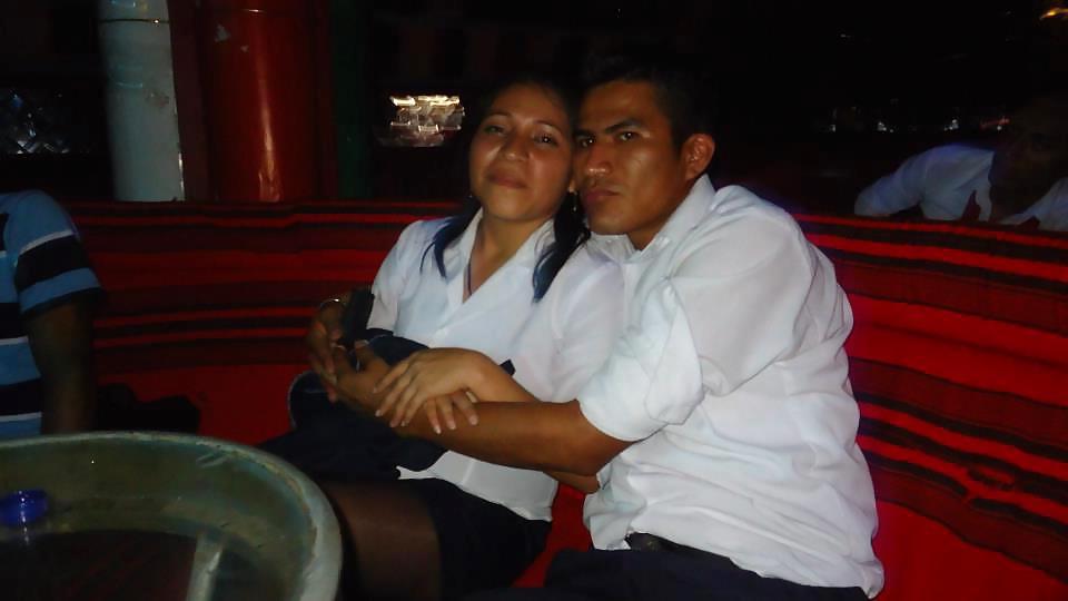 25P Pantyhose en la escuela latinas
