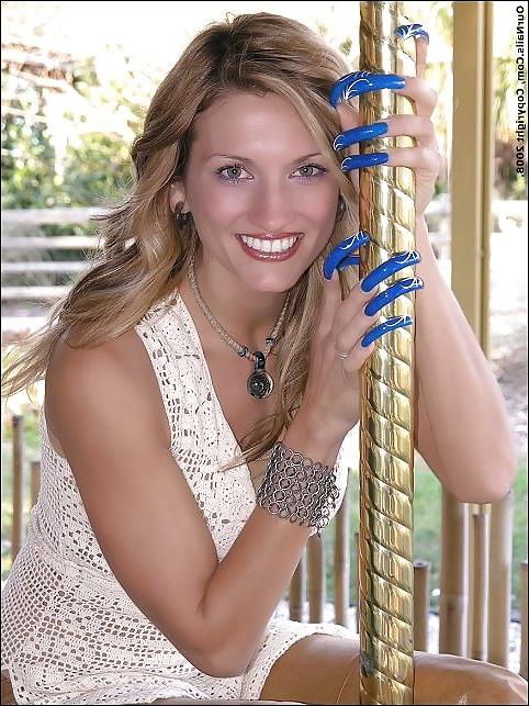 11P Sexy Nails 10