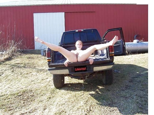 25P Redneck pawg honey