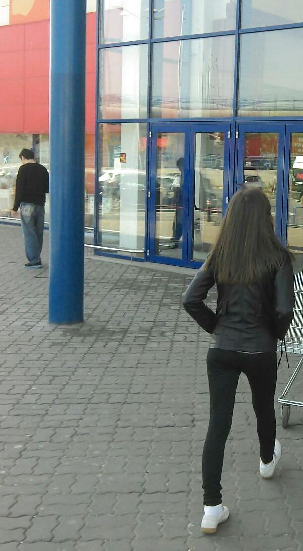 25P Spy mall and supermarket romanian