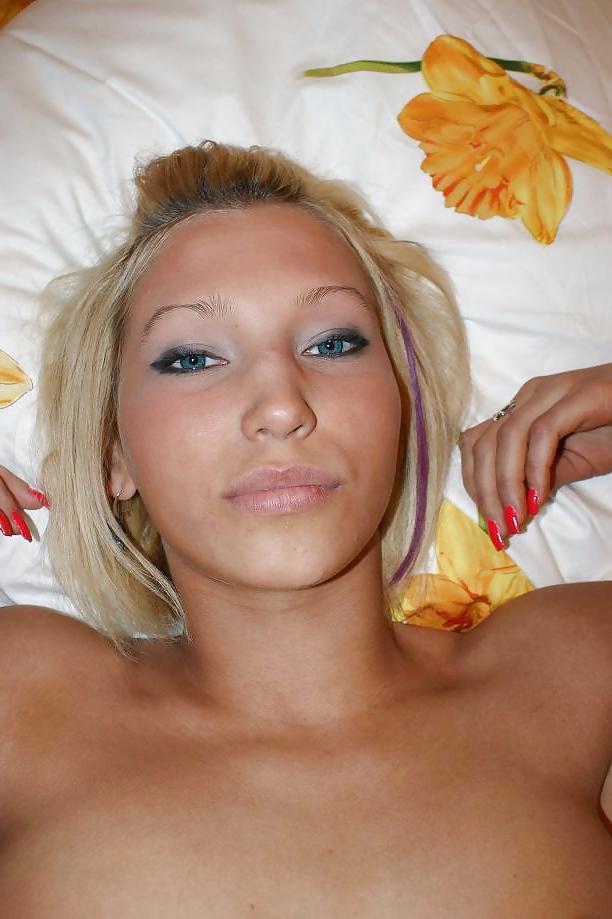25P Street prostitute in my home