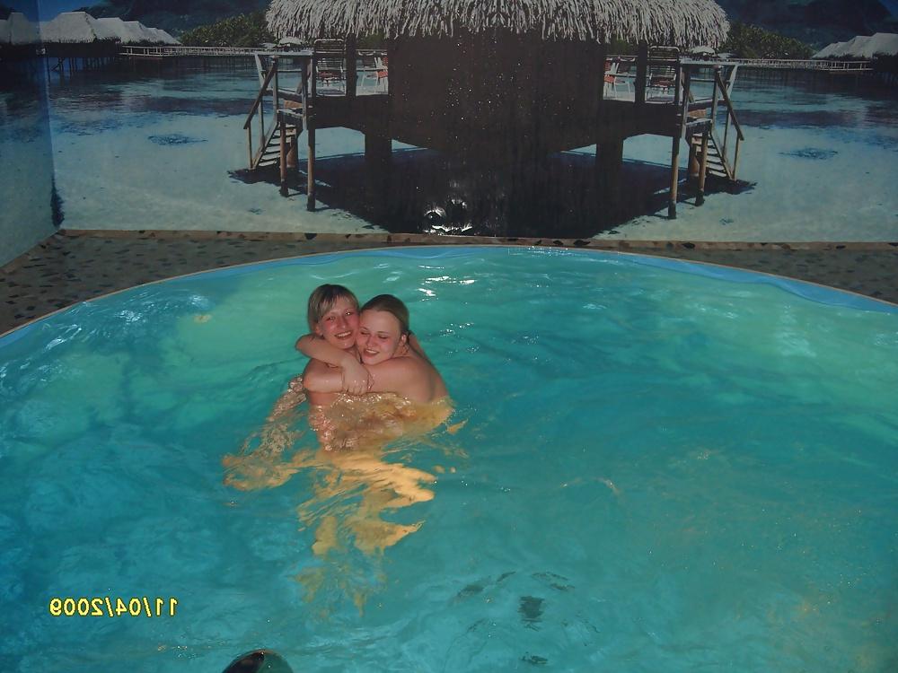 25P Naked russian girlfriends of the bride in the sauna