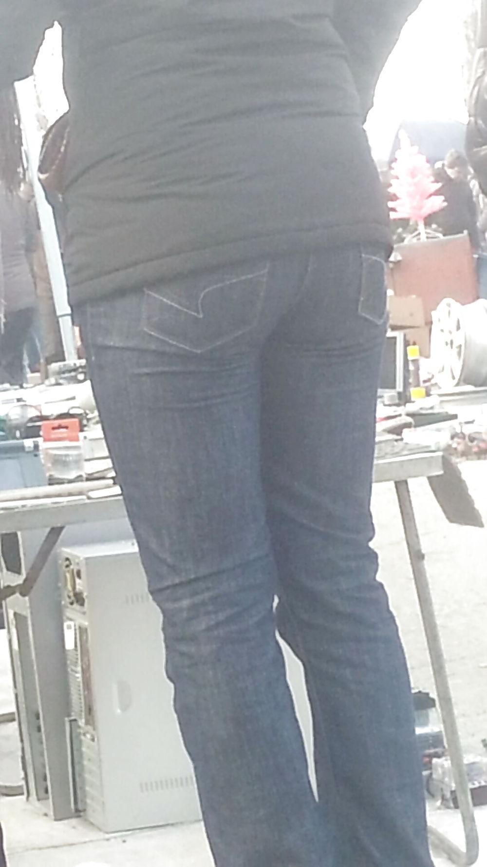 13P Matures ass and feet romanian