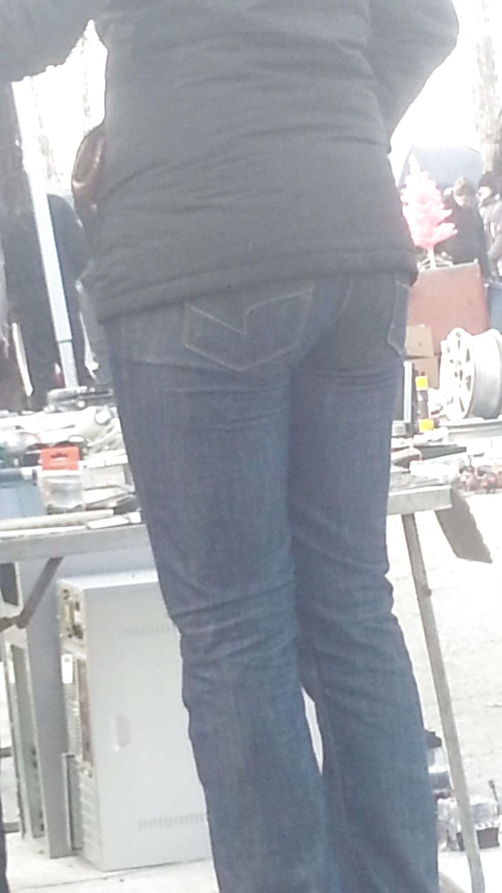 13P Matures ass and feet romanian