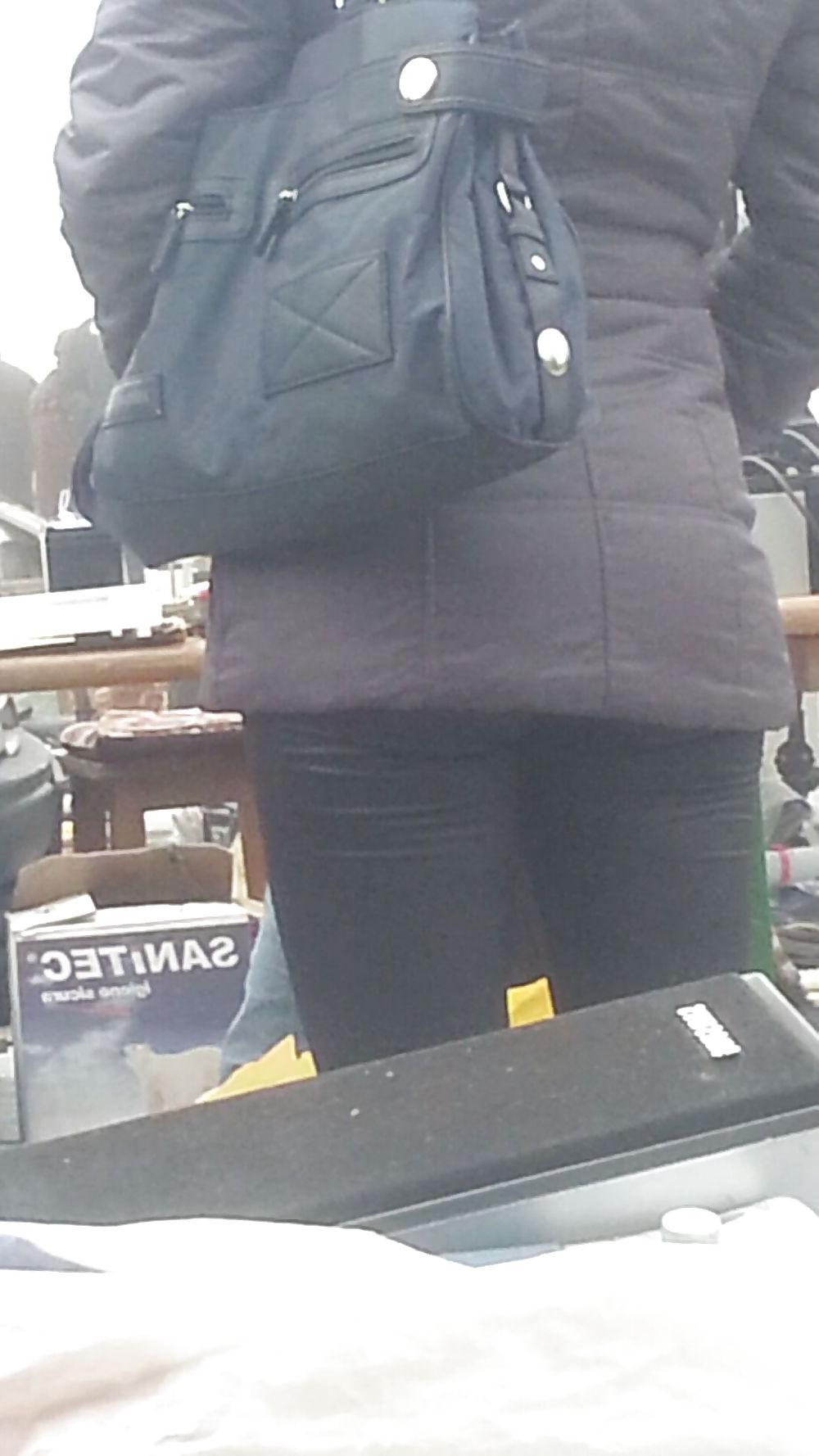13P Matures ass and feet romanian