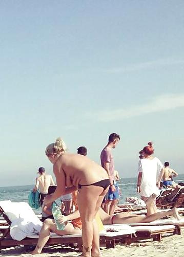 25P Sexy matures summer beach