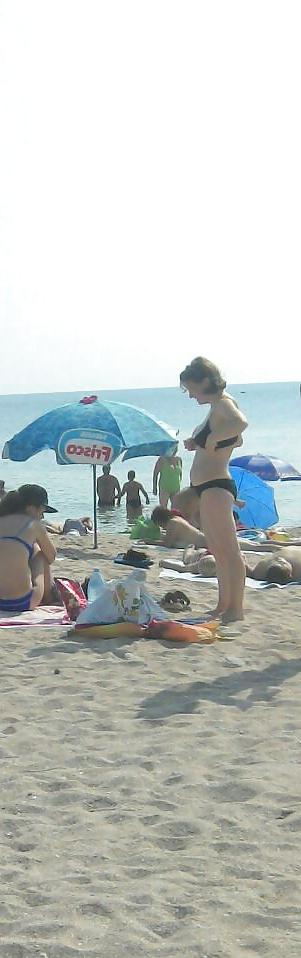 25P Sexy matures summer beach