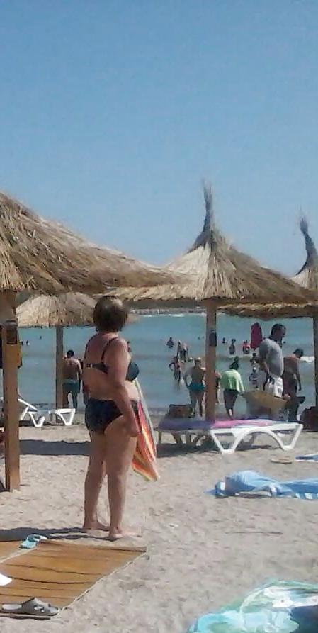 25P Sexy matures summer beach