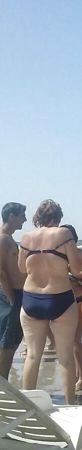 25P Sexy matures summer beach