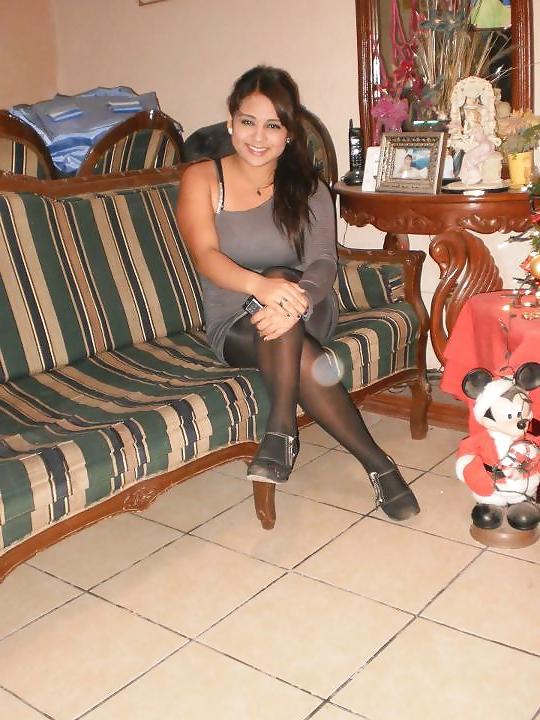 25P Mexicanitas amateurs in pantyhose and pantimedias