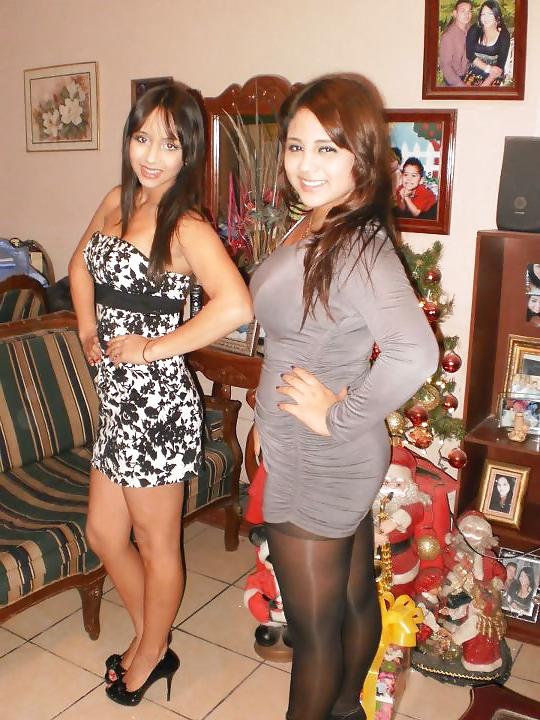 25P Mexicanitas amateurs in pantyhose and pantimedias