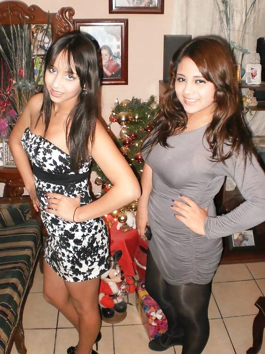 25P Mexicanitas amateurs in pantyhose and pantimedias