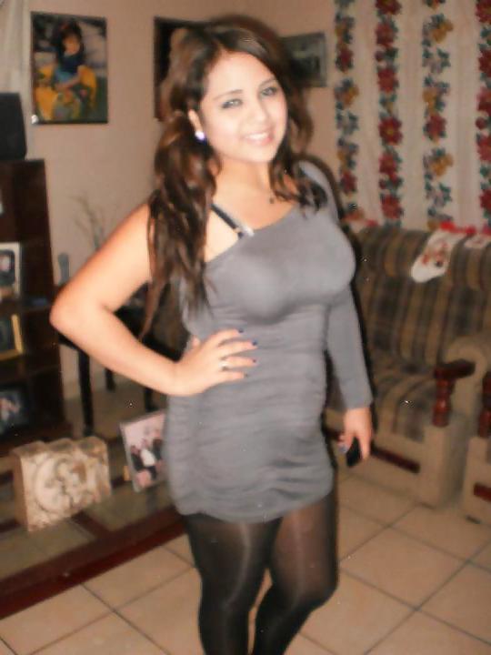 25P Mexicanitas amateurs in pantyhose and pantimedias