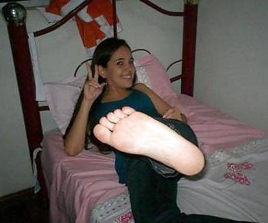 18P Teen feet