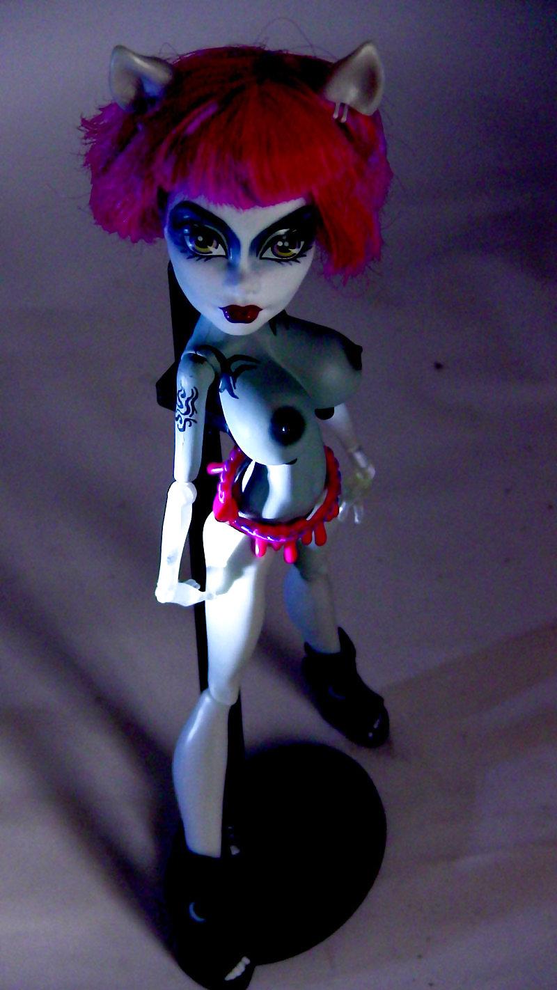 24P Busty Big Boob Monster High Dolls