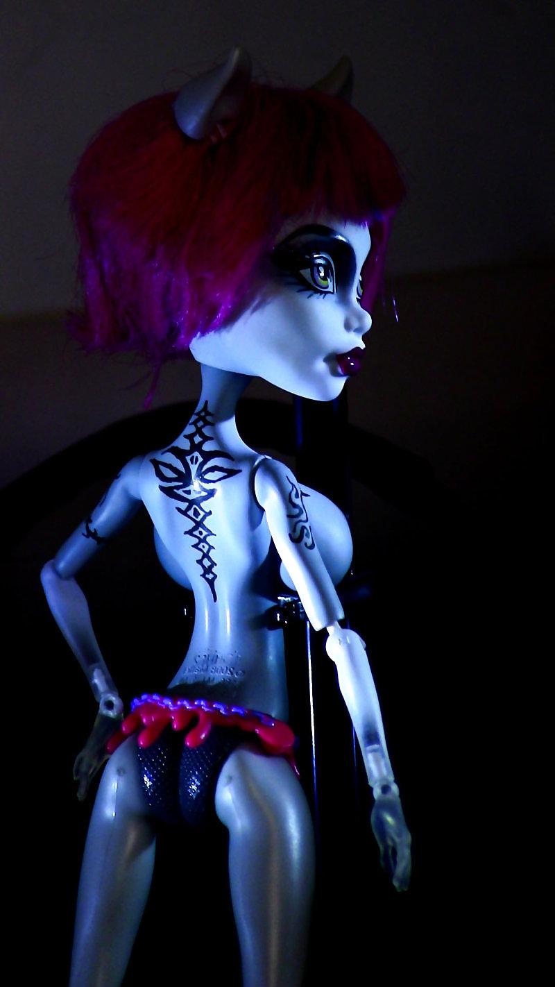 24P Busty Big Boob Monster High Dolls