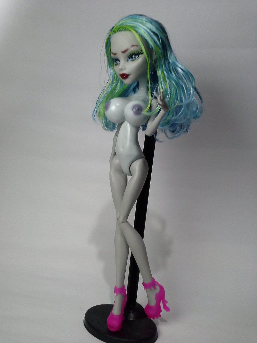 24P Busty Big Boob Monster High Dolls
