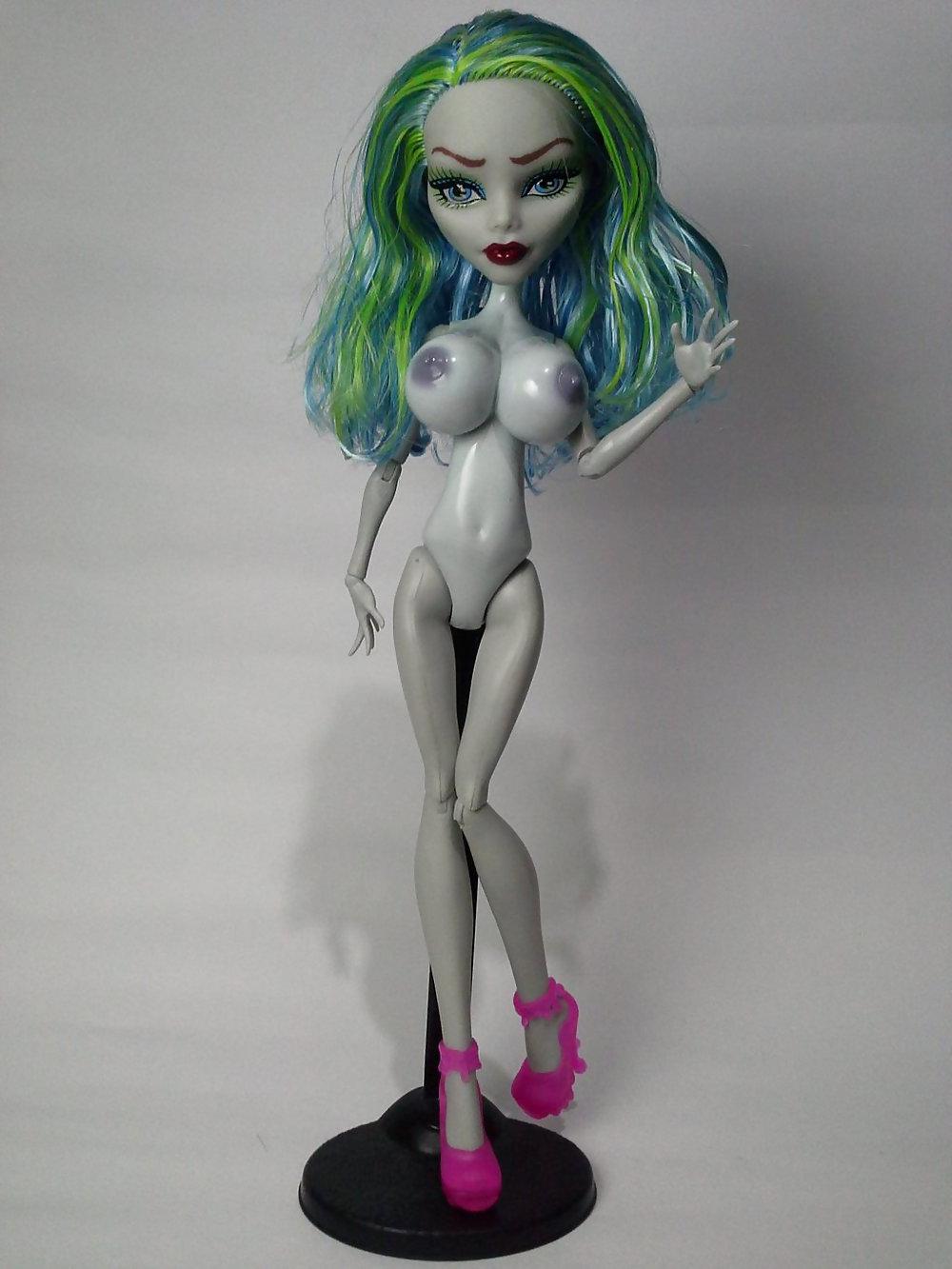 24P Busty Big Boob Monster High Dolls