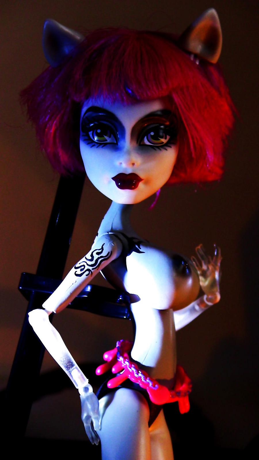 24P Busty Big Boob Monster High Dolls