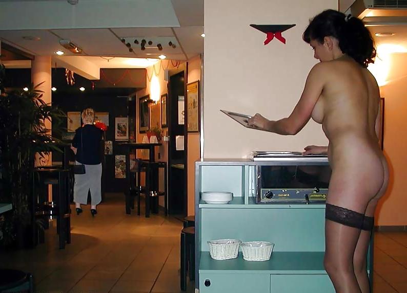 25P FRENCH NADINE flashing at the hotel B&B 2002