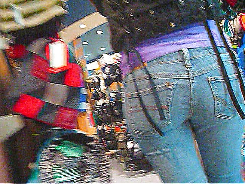 25P Great vpl on 18 yo blond ass...