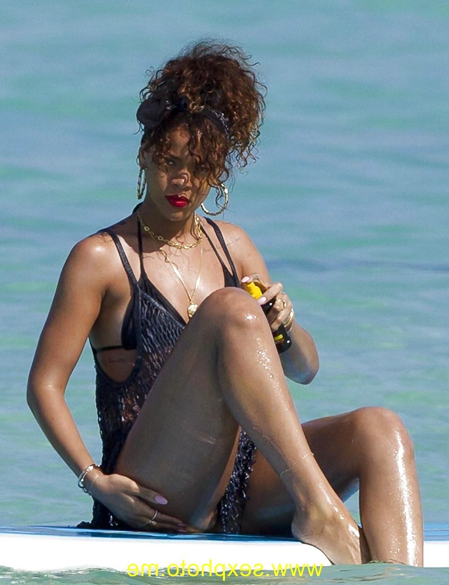 6P Rihanna Pussy  Cameltoe 