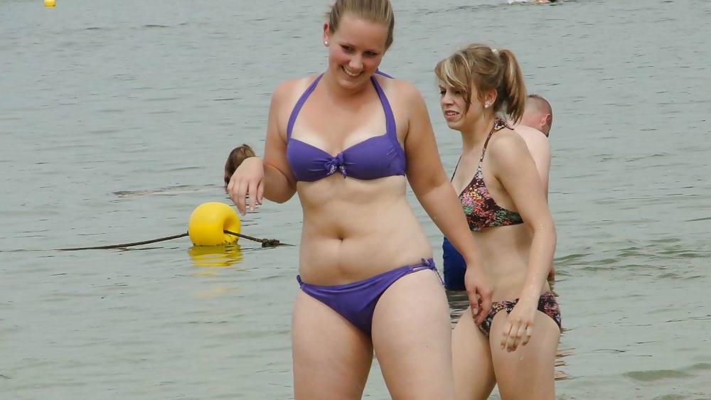 20P Visit to Cuba - Beach women