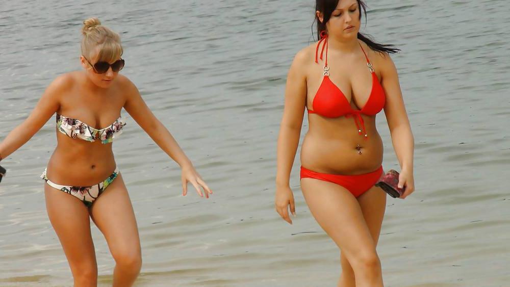 20P Visit to Cuba - Beach women