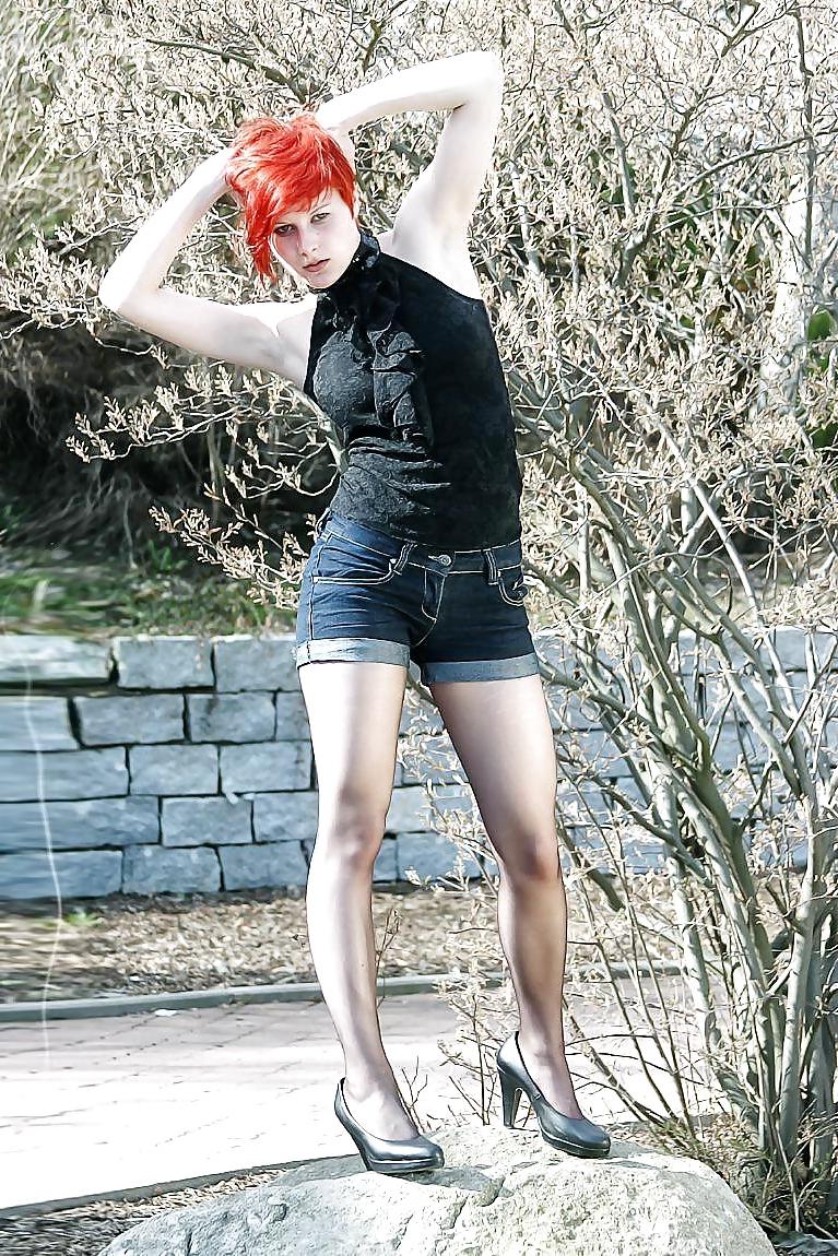 25P Pantyhose Redheads #4
