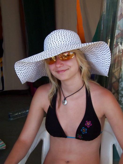 19P Teenager im Urlaub
