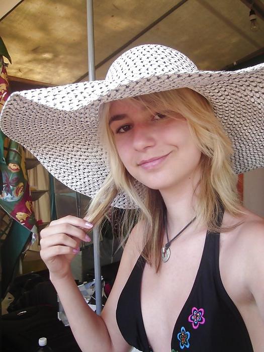 19P Teenager im Urlaub