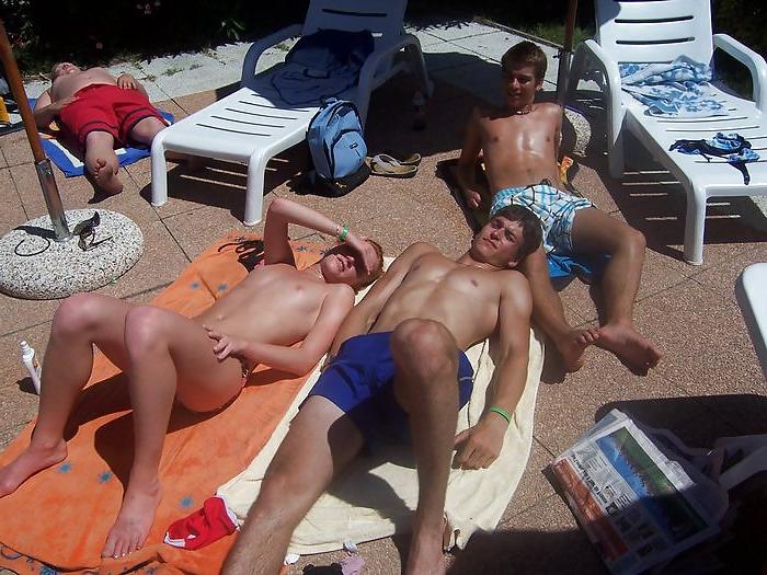 19P Teenager im Urlaub