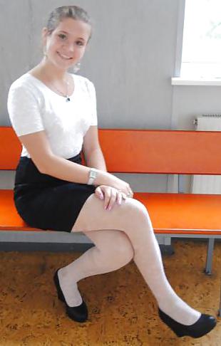 20P Looking good girls in pantyhose! 01