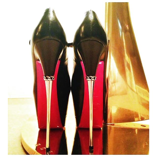 25P Ballbusting Heels, Juicy Arses & Domination 2