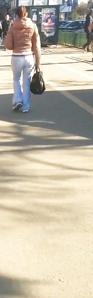 18P Spy girls street ass and teens romanian