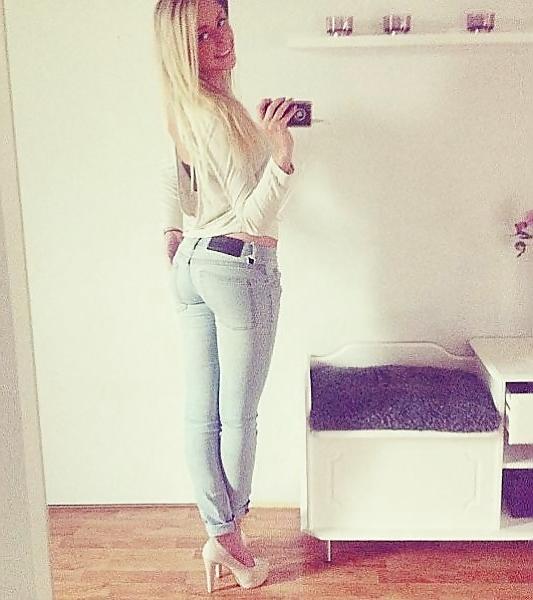 25P Tight Jeans #2