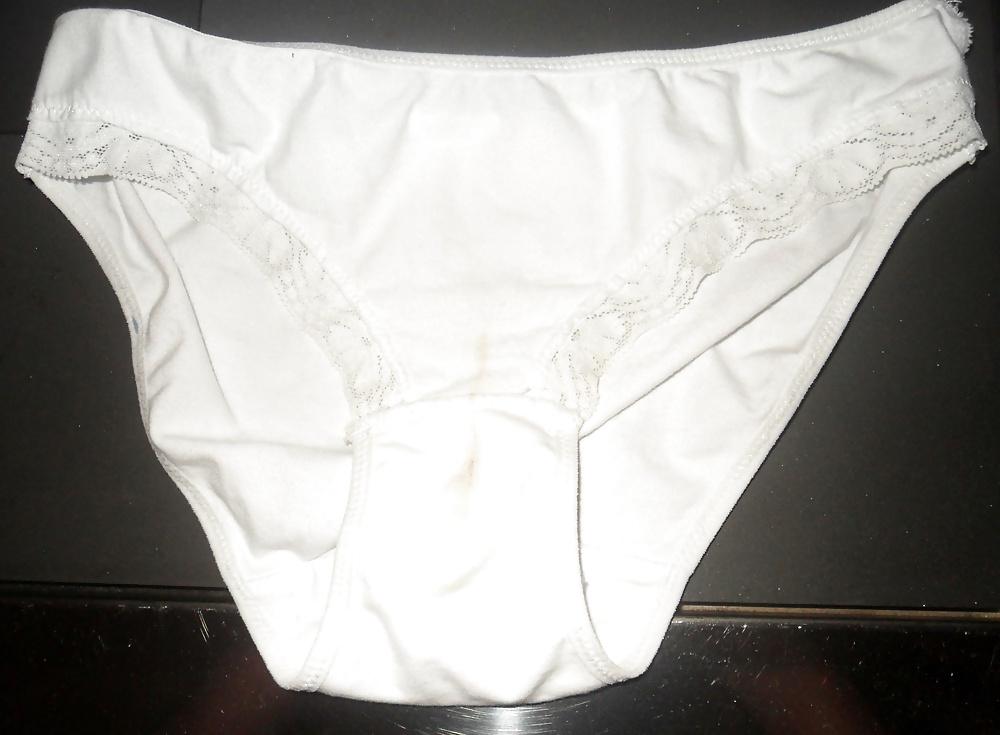 25P My sister hiden cam,dirty panties