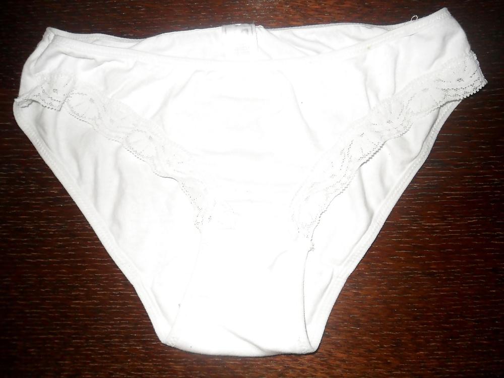 25P My sister hiden cam,dirty panties