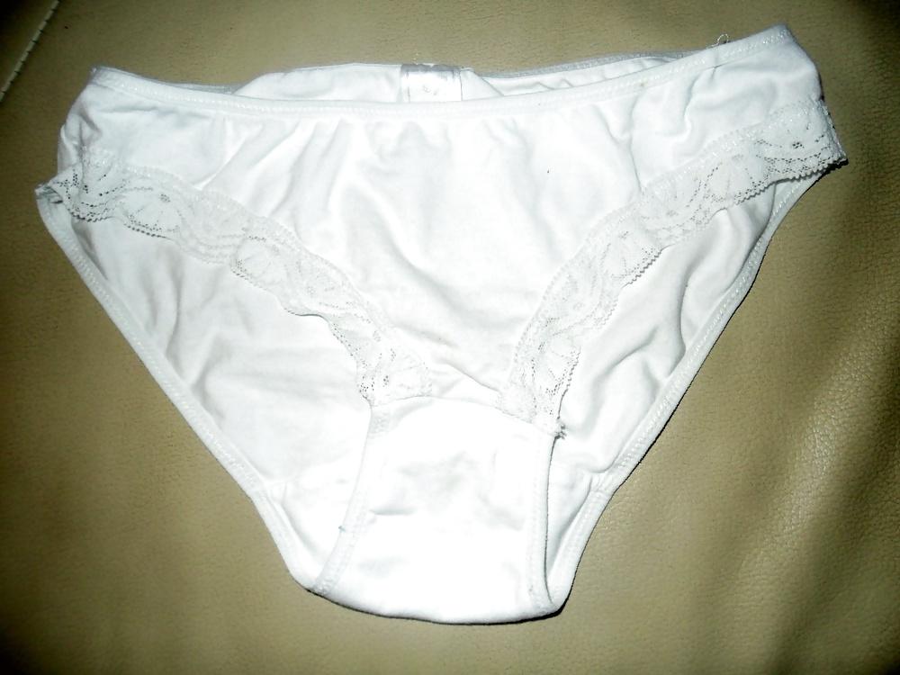 25P My sister hiden cam,dirty panties