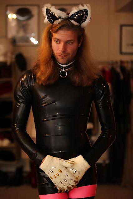 22P Latex Slave Fetish