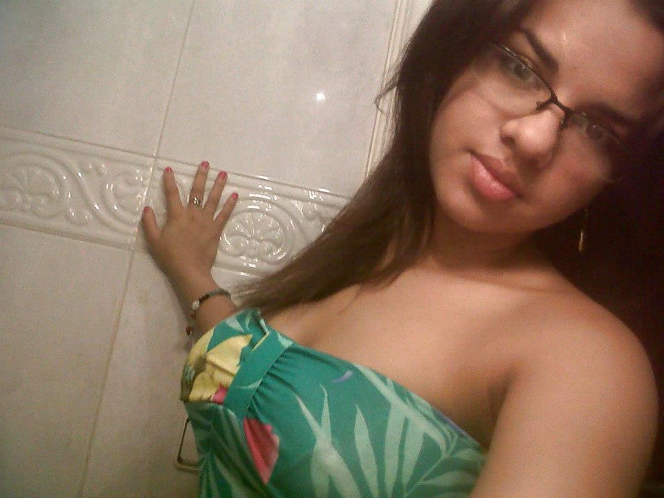 25P Friend Facebook-Aniita Bueso
