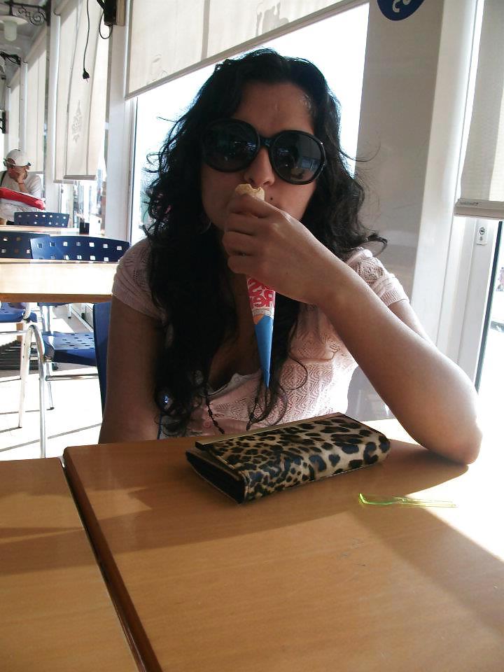 25P Friend Facebook-Aniita Bueso