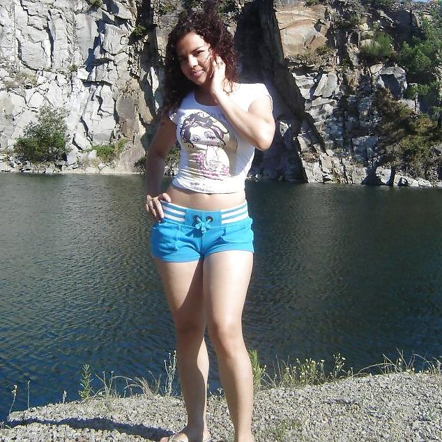 25P Friend Facebook-Aniita Bueso