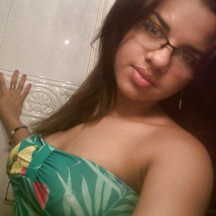 25P Friend Facebook-Aniita Bueso