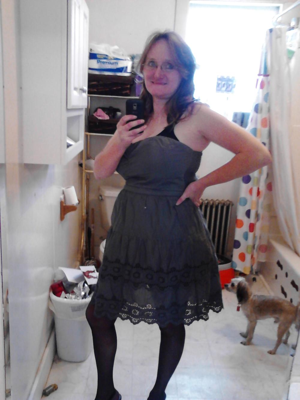 25P Donna in Pantyhose