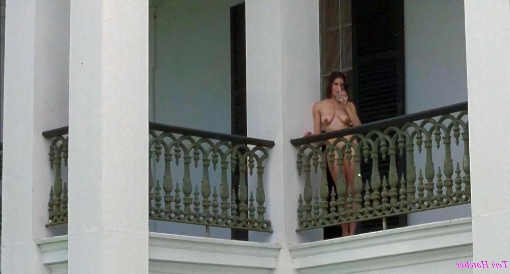 25P Nude Celebrity Scenes 