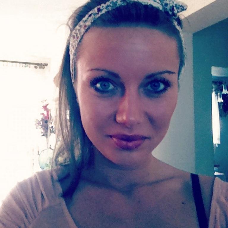 15P Hidden cam destroy privacy naively stupid proud girl
